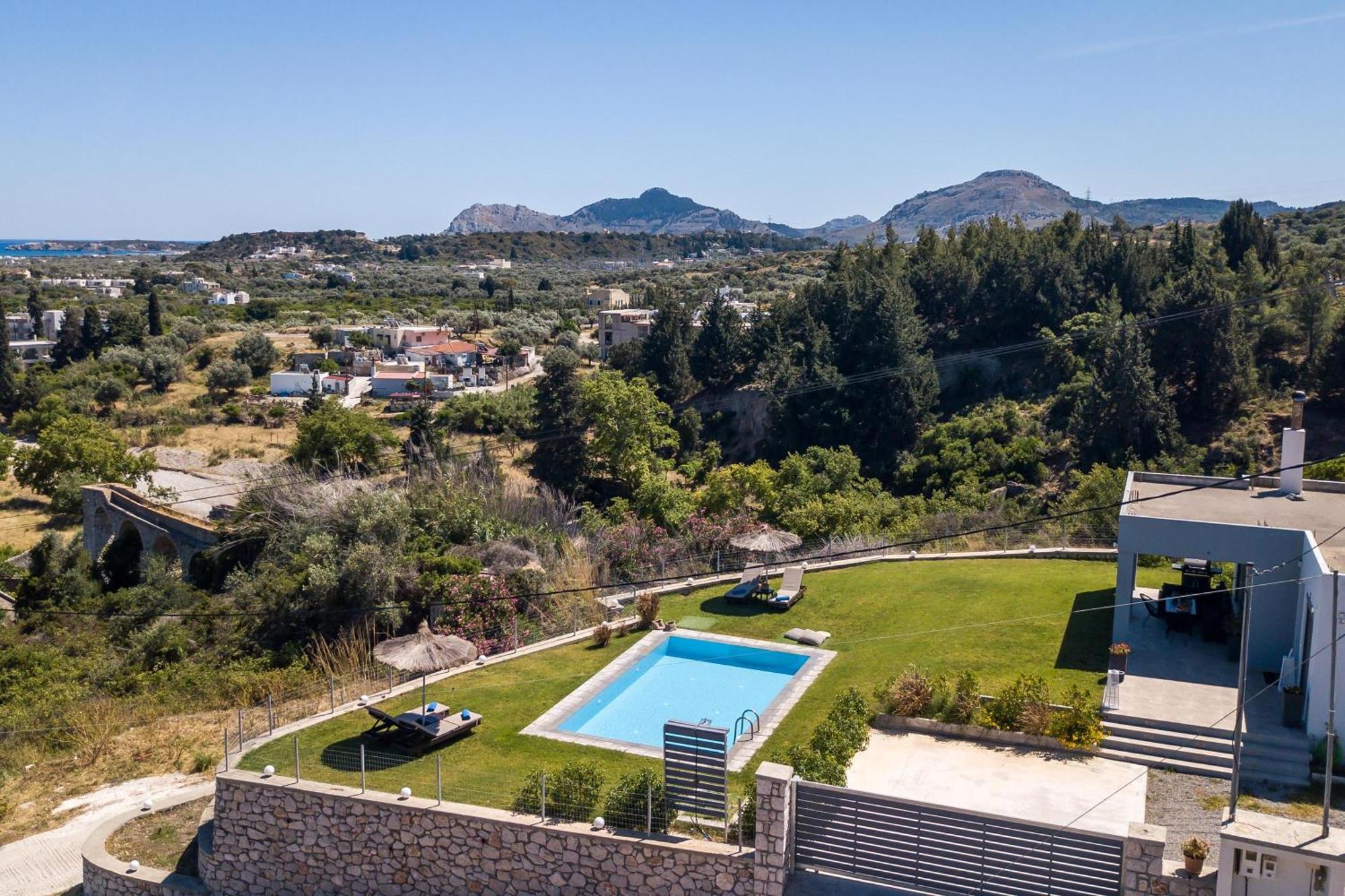 Villaer High View *